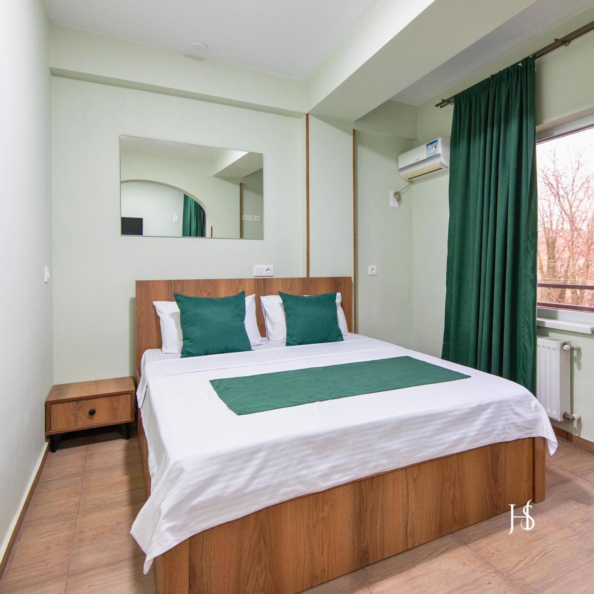 טביליסי Hotel Serenity מראה חיצוני תמונה