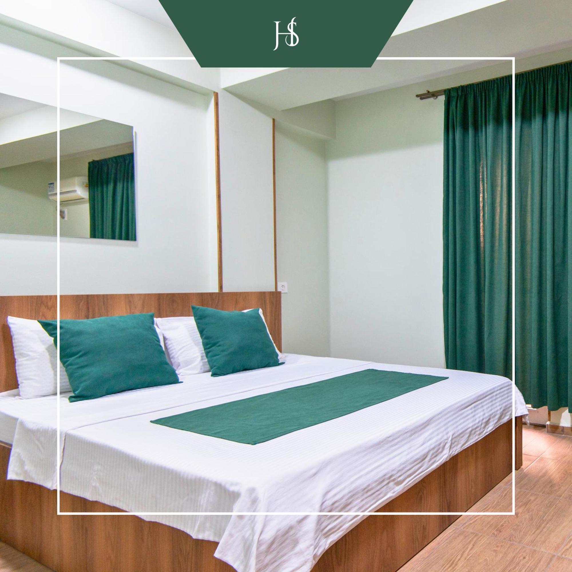 טביליסי Hotel Serenity מראה חיצוני תמונה
